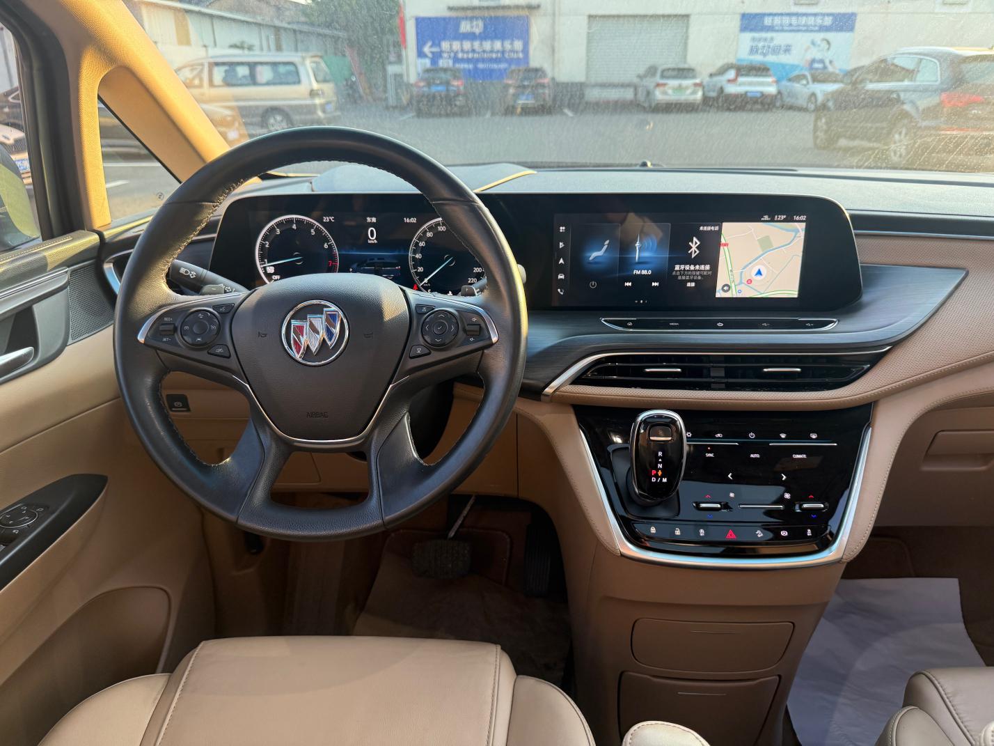 Buick GL8 2021 ES LuZun 653T Luxury
