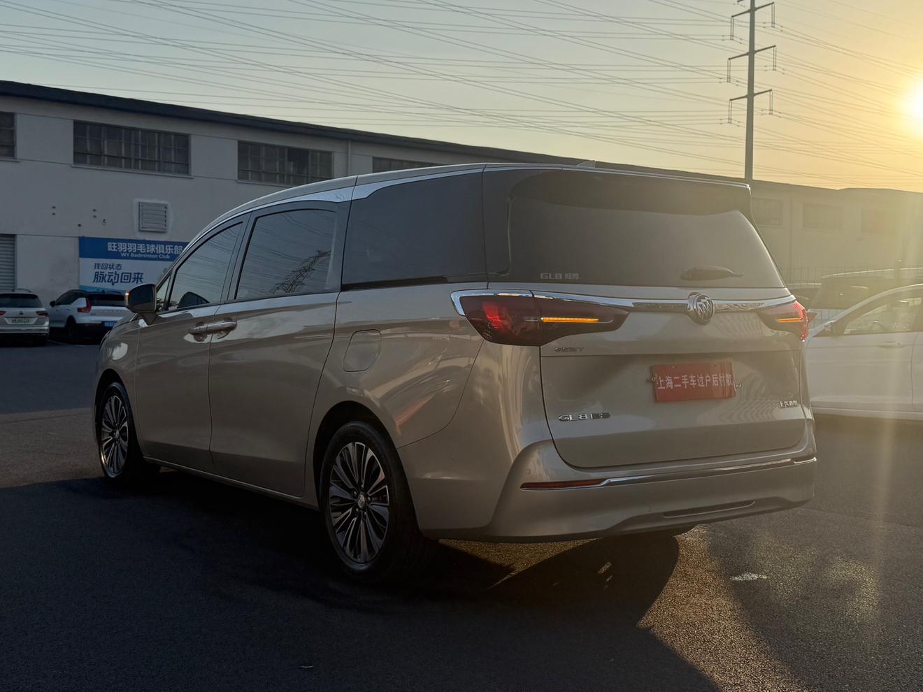 Buick GL8 2021 ES LuZun 653T Luxury