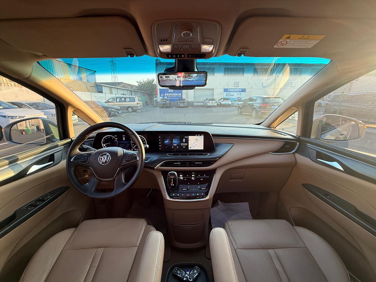 Buick GL8 2021 ES LuZun 653T Luxury