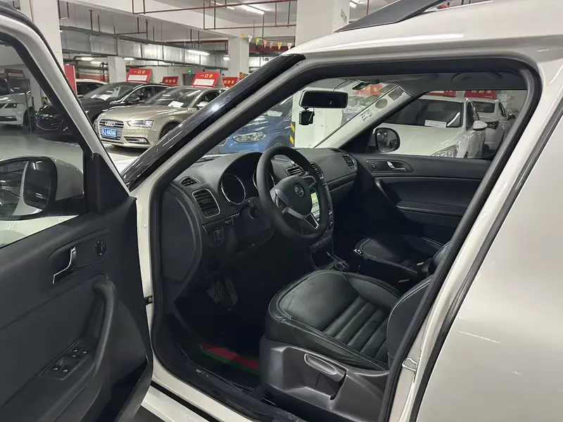 Yeti 2017 TSI280 DSG Car Enjoy Brother Edition