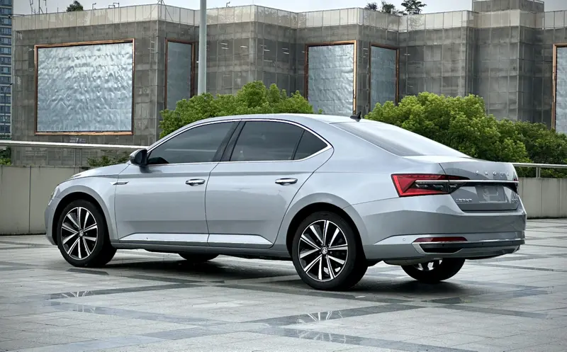 Superb 2024 TSI280 DSG Exclusive Edition