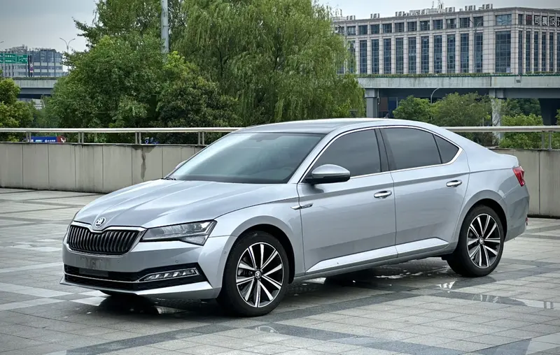 Superb 2024 TSI280 DSG Exclusive Edition