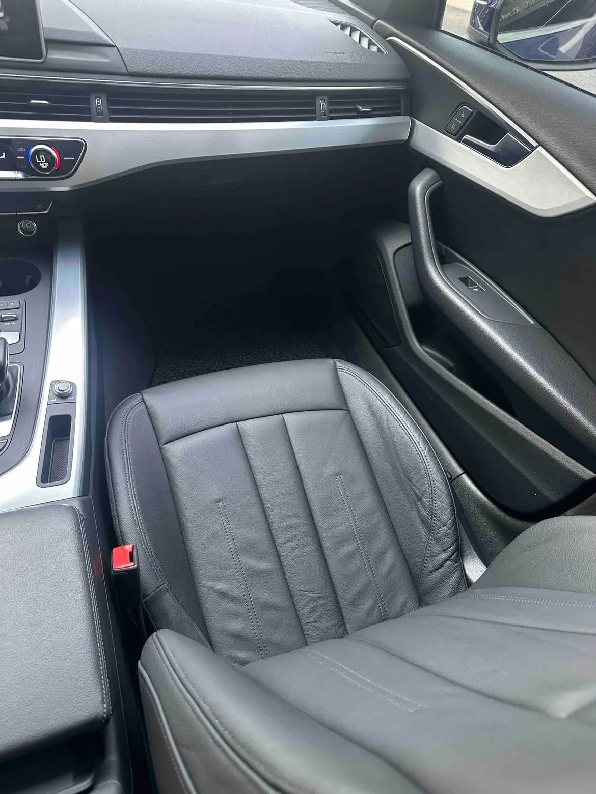 Audi A4L 2018 30 Anniversary 40 TFSI Fashion