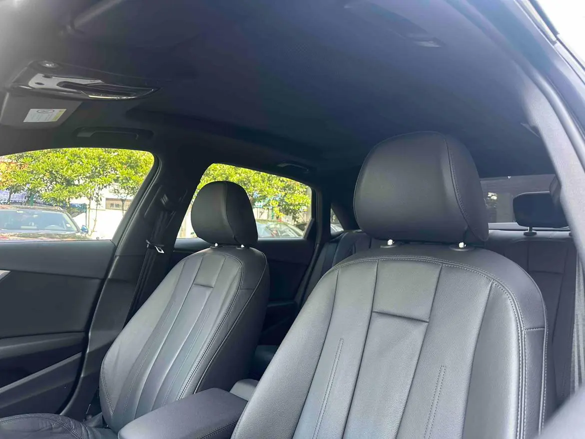Audi A4L 2018 30 Anniversary 40 TFSI Fashion