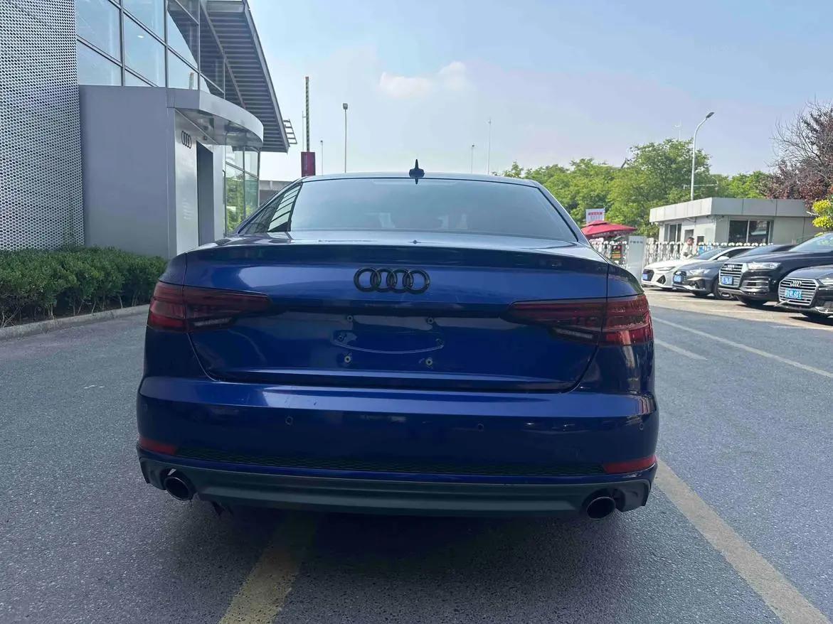Audi A4L 2018 30 Anniversary 40 TFSI Fashion