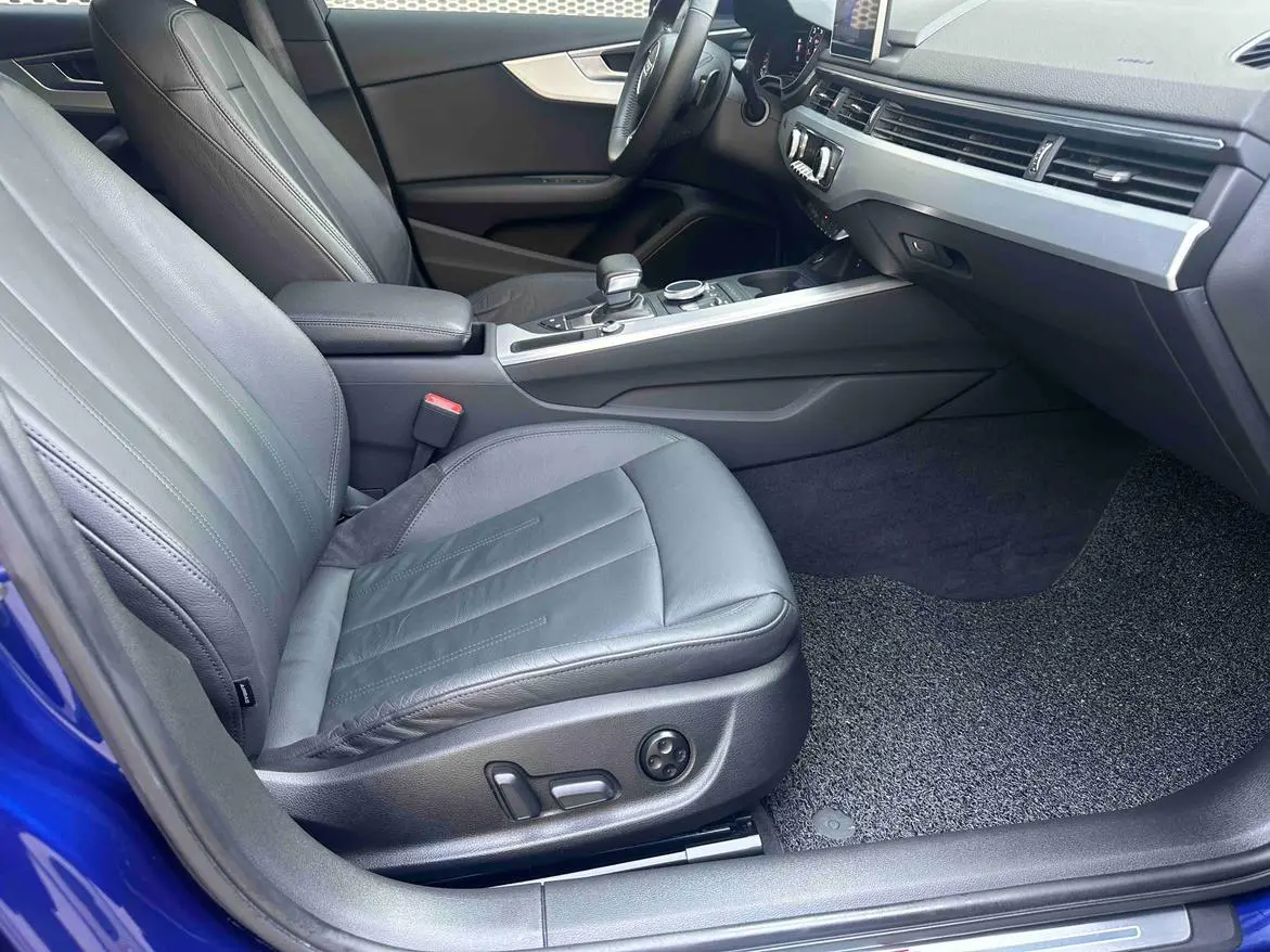 Audi A4L 2018 30 Anniversary 40 TFSI Fashion