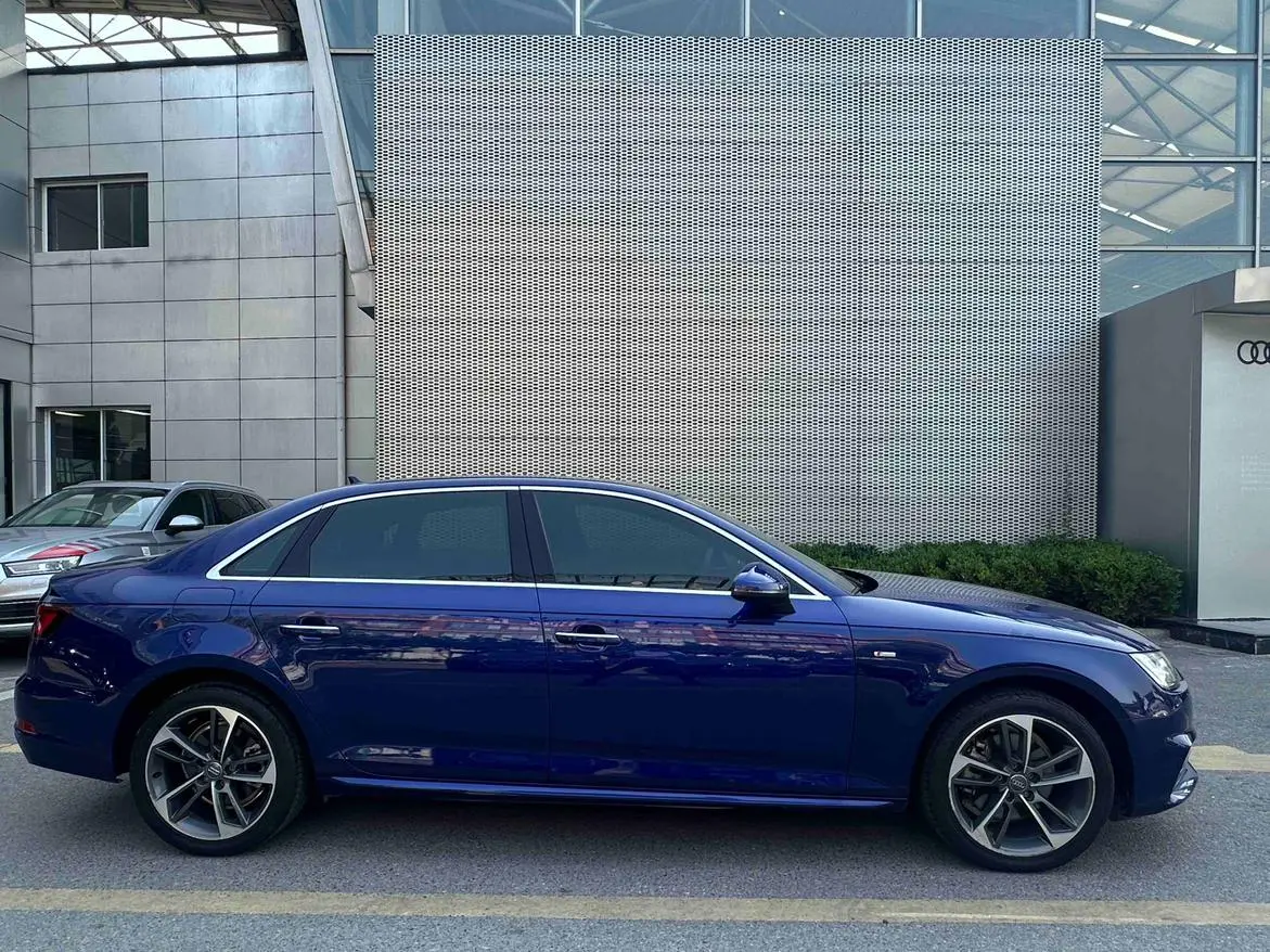 Audi A4L 2018 30 Anniversary 40 TFSI Fashion