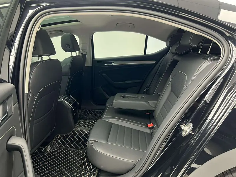 Superb 2024 TSI280 DSG Exclusive Edition