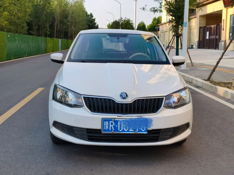 Fabia 2017 1.4L automatic car version