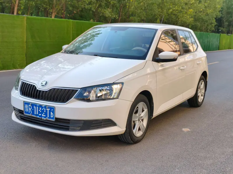 Fabia 2017 1.4L automatic car version