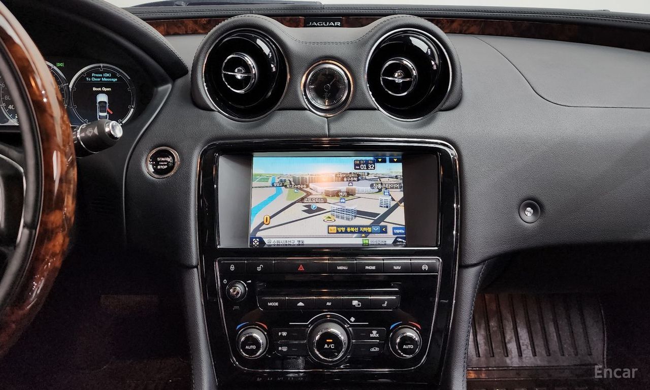 Jaguar All New XJ 3.0 SC Premium Luxury LWB 2014
