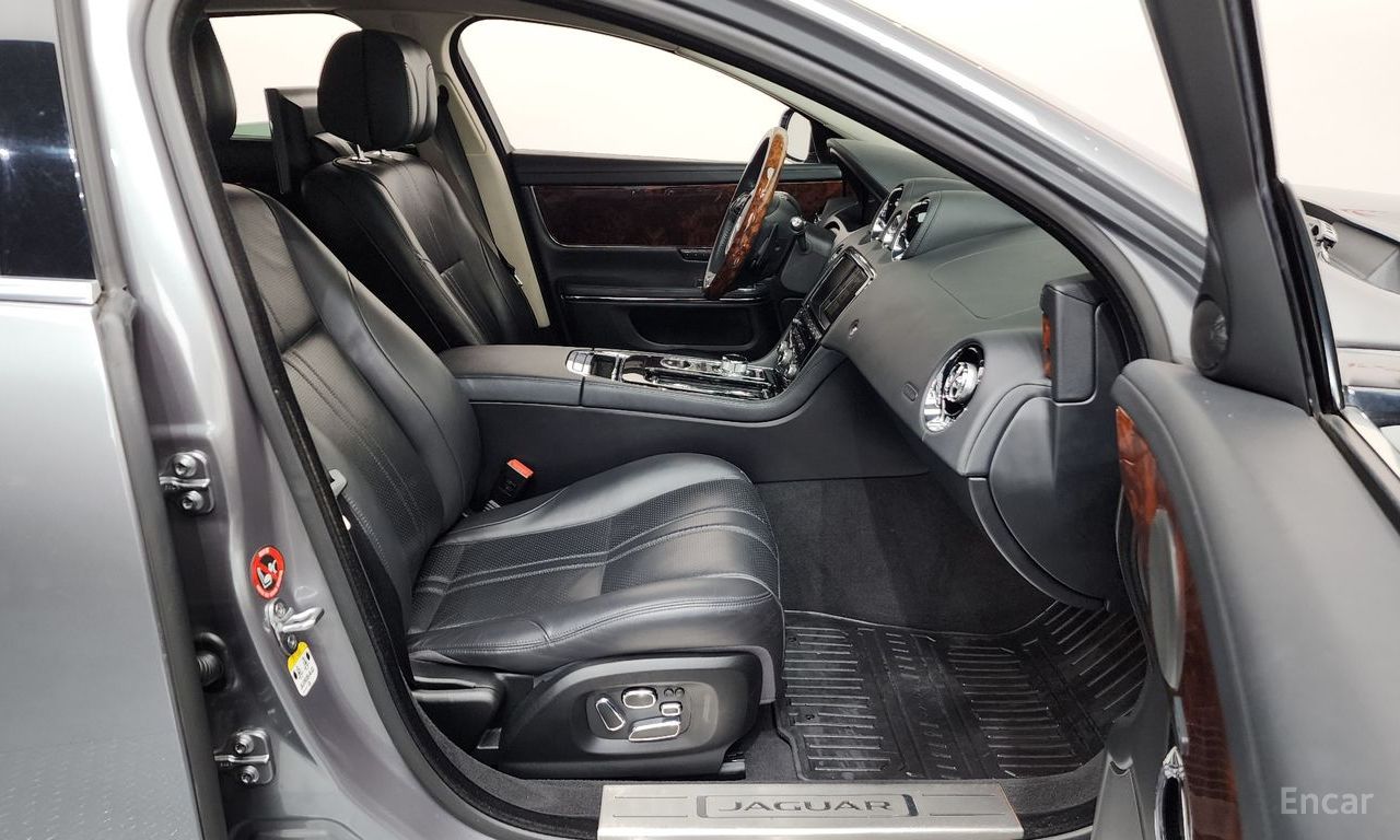 Jaguar All New XJ 3.0 SC Premium Luxury LWB 2014
