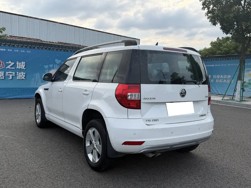 Yeti 2017 TSI280 DSG Car Enjoy Brother Edition