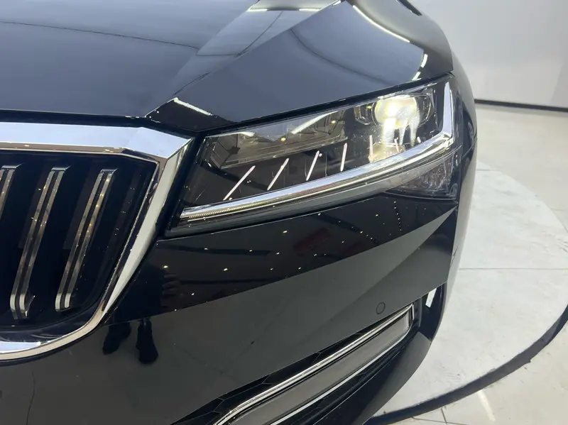 Superb 2024 TSI280 DSG Exclusive Edition