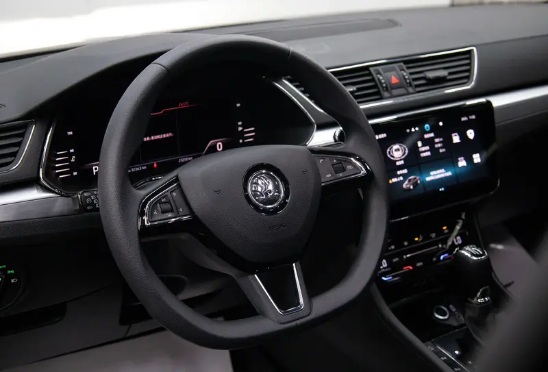 Superb 2024 TSI280 DSG Exclusive Edition