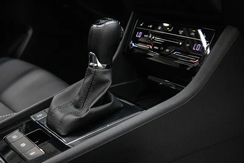 Superb 2024 TSI280 DSG Exclusive Edition