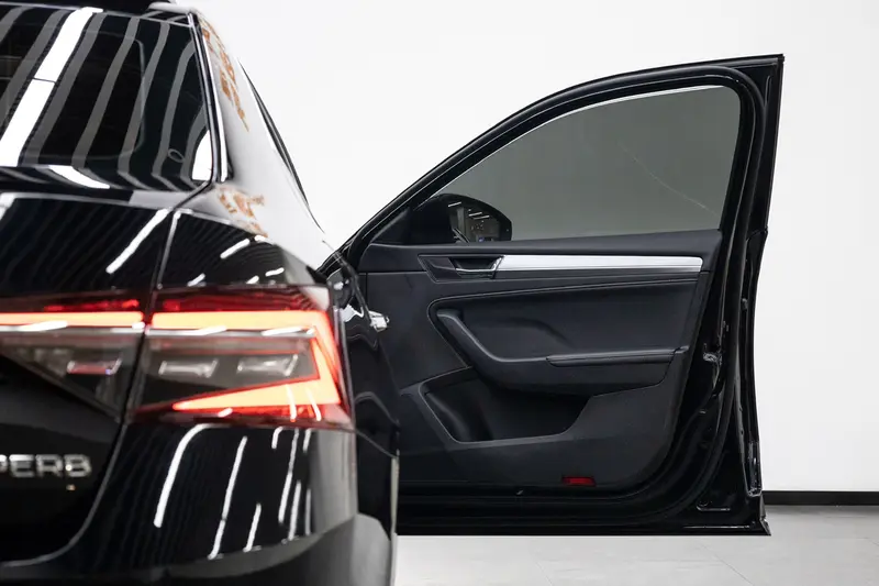 Superb 2024 TSI280 DSG Exclusive Edition