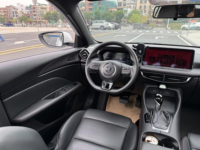 MG MG5 2025 180DVVT worldwide Luxury