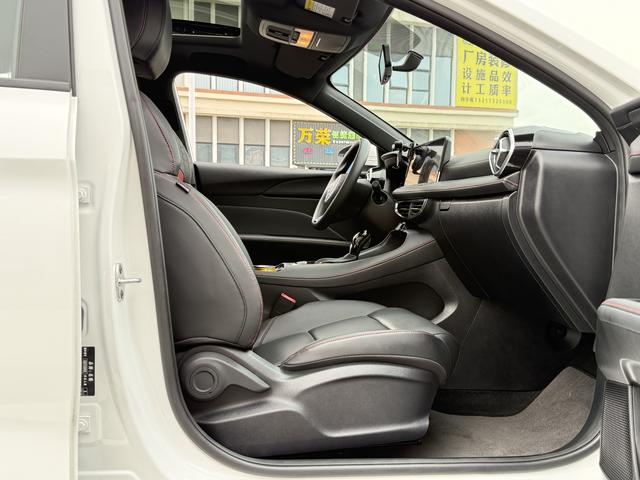 MG MG5 2025 180DVVT worldwide Luxury