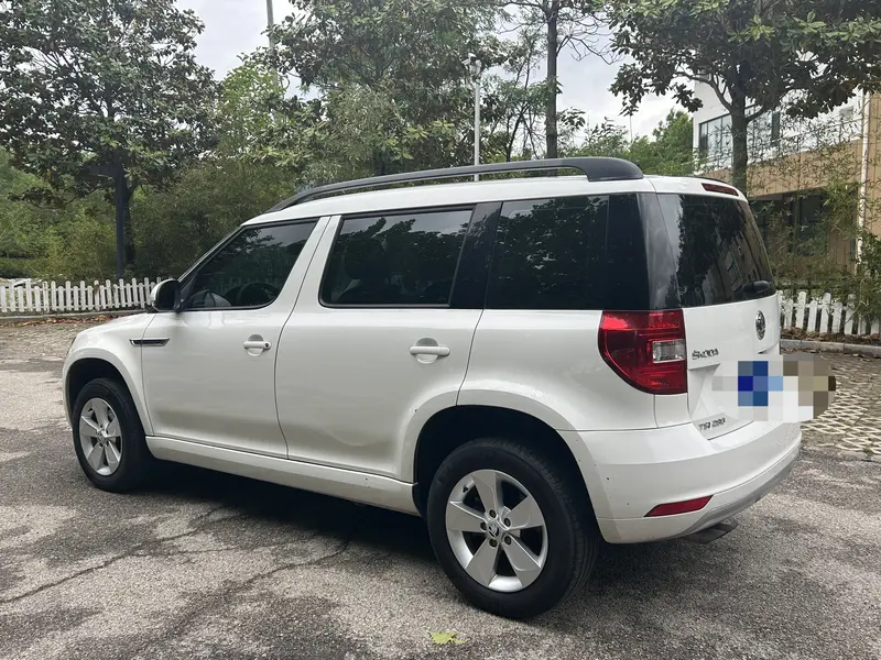 Yeti 2017 TSI280 DSG Car Enjoy Brother Edition