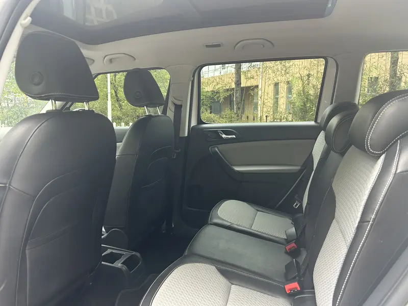 Yeti 2017 TSI280 DSG Car Enjoy Brother Edition