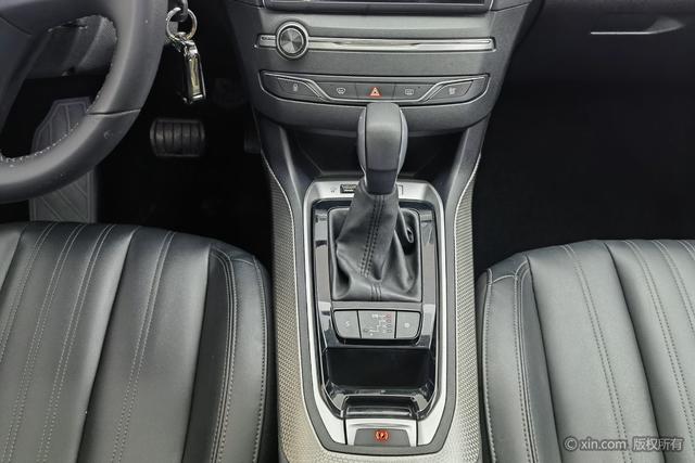 Peugeot 408 2019 360THP Auto Luxury China VI