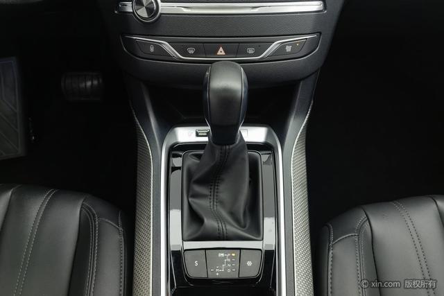 Peugeot 408 2019 360THP Auto Luxury China VI