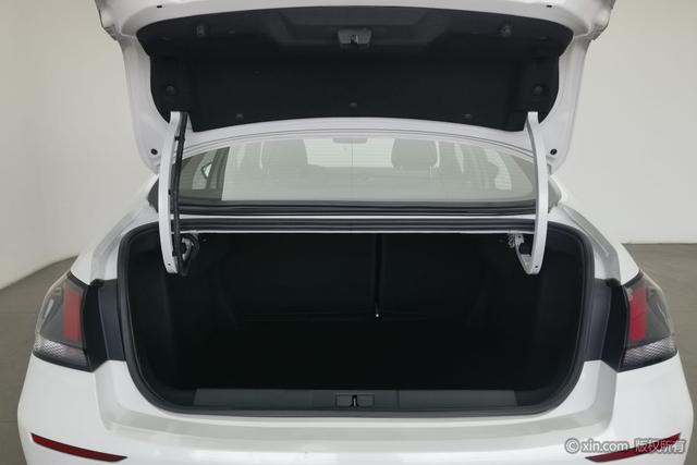 Peugeot 408 2019 360THP Auto Luxury China VI
