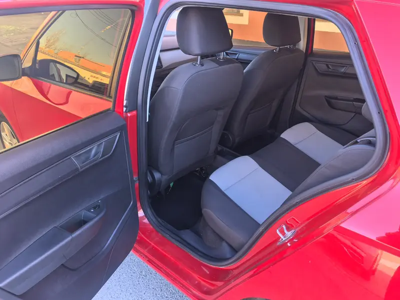 Fabia 2017 1.4L automatic car version