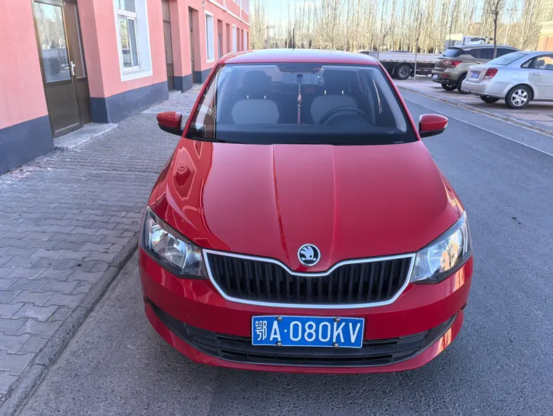 Fabia 2017 1.4L automatic car version
