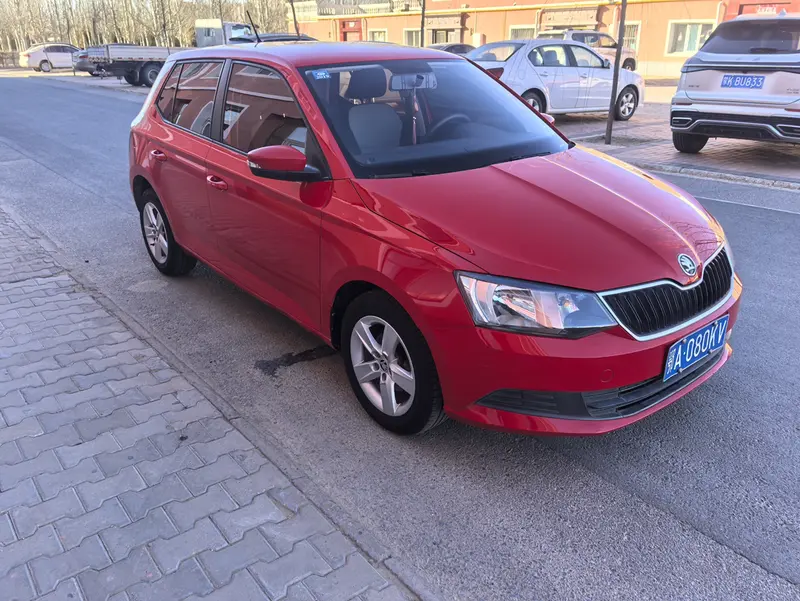 Fabia 2017 1.4L automatic car version