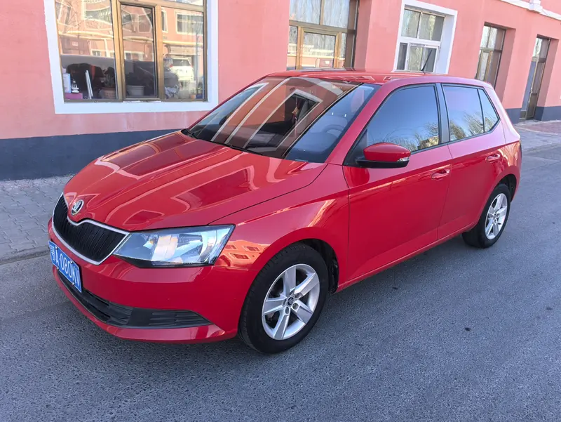 Fabia 2017 1.4L automatic car version