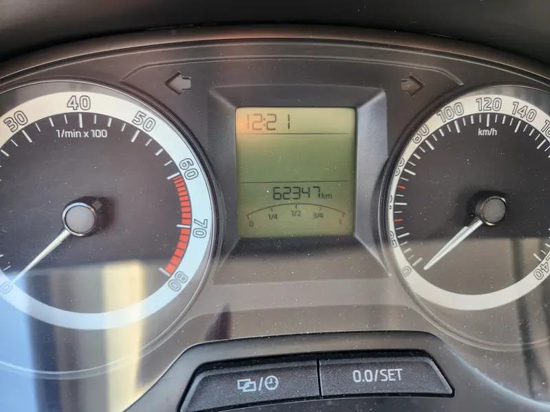 Fabia 2017 1.4L automatic forward version