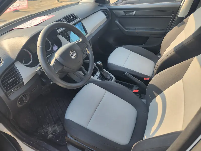 Fabia 2017 1.4L automatic forward version