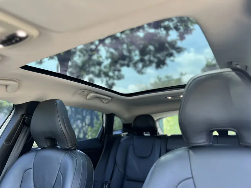 Volvo V40 2017 T3 Zhiyi Edition