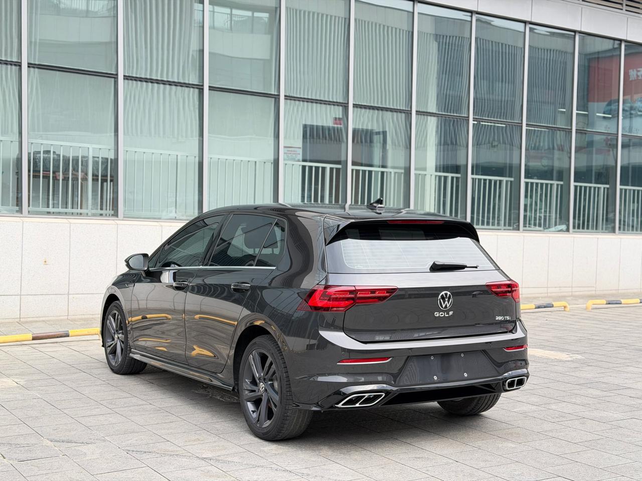 Volkswagen Golf R-line