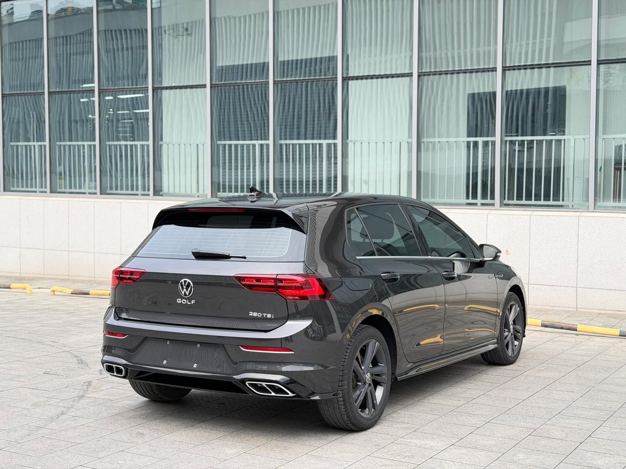 Volkswagen Golf R-line