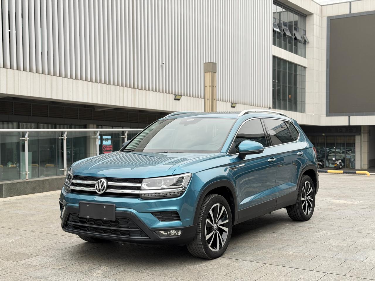 Volkswagen Tharu