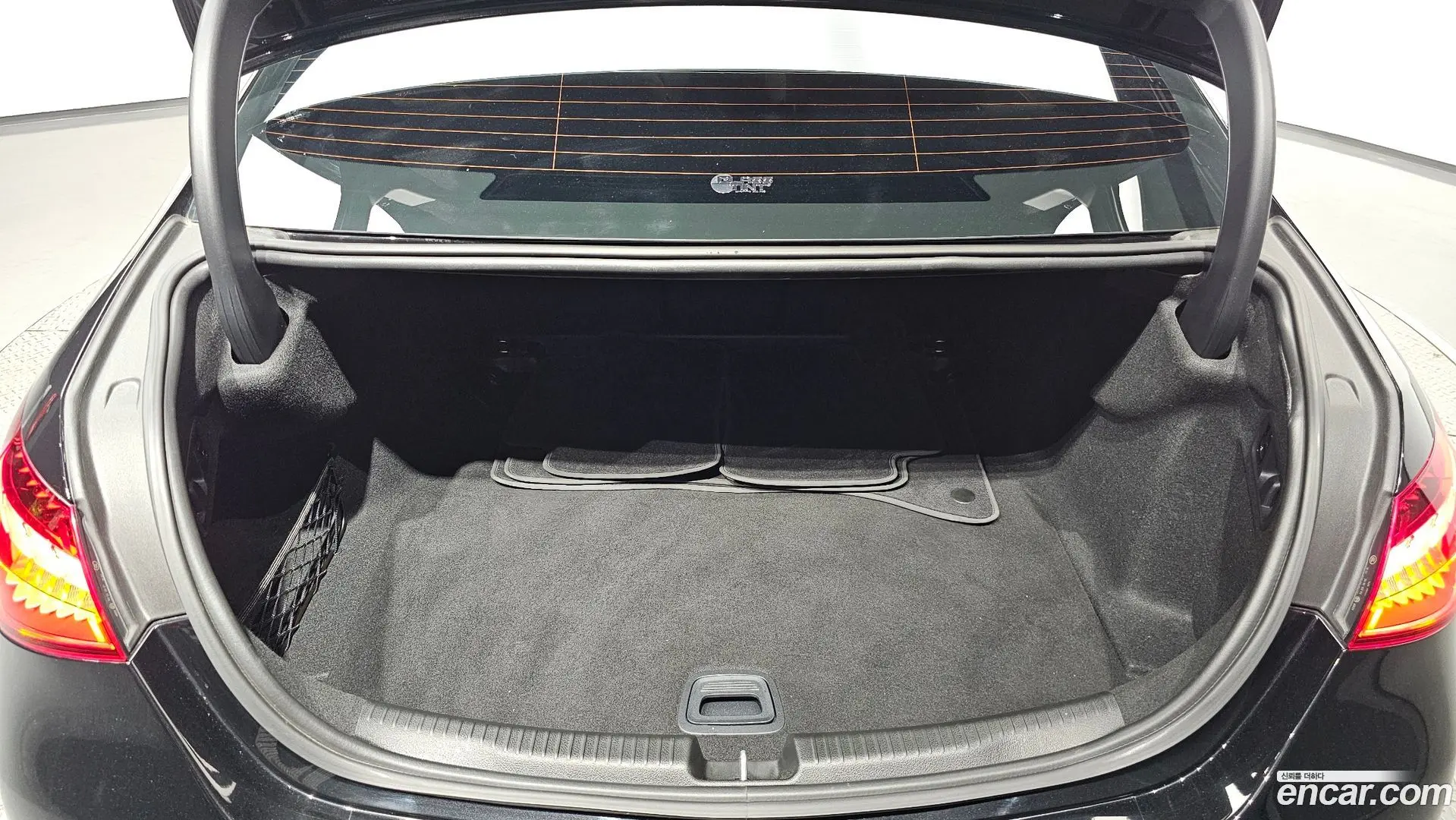 Mercedes-Benz C-Class C300 4MATIC AMG Line