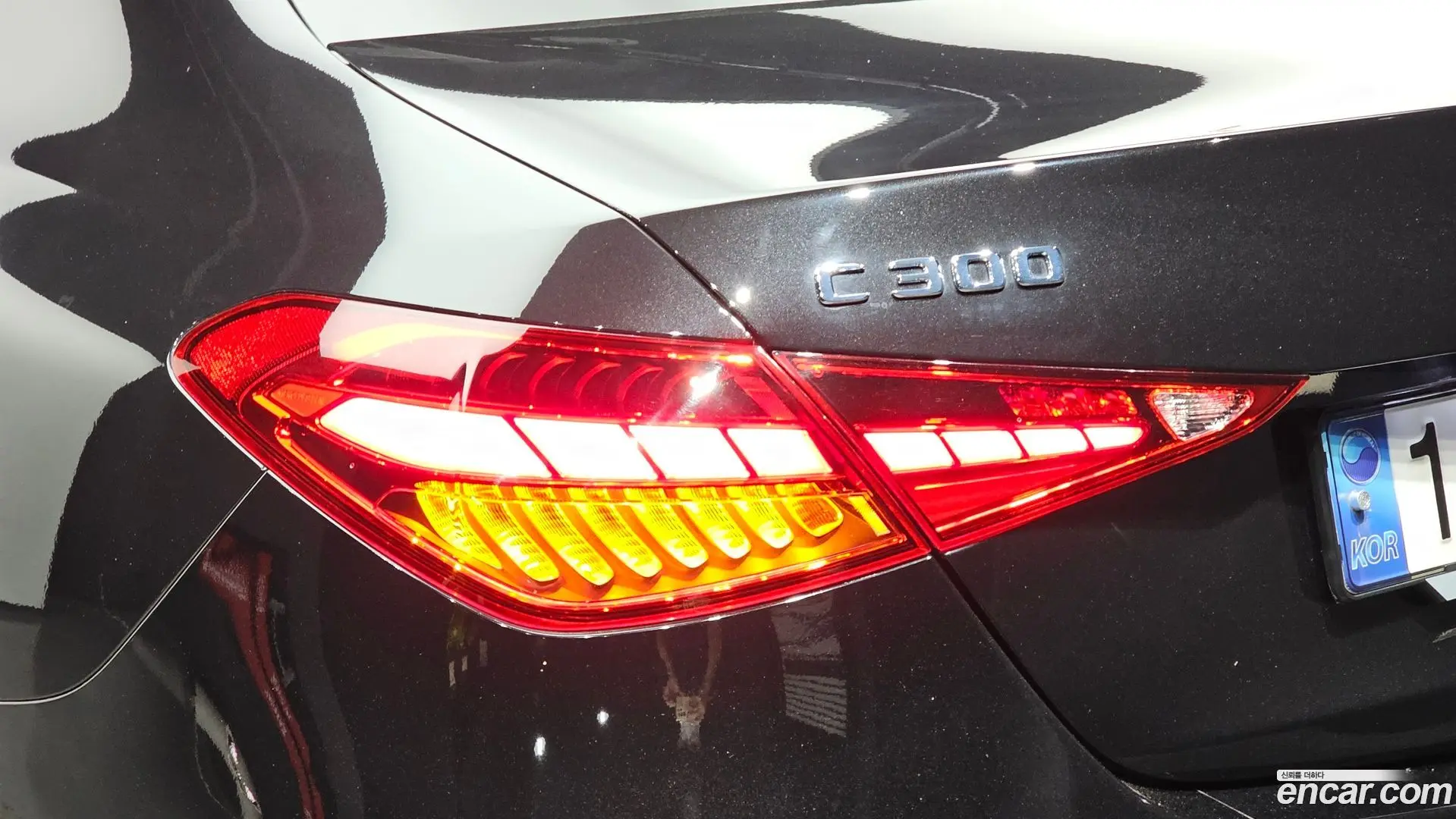 Mercedes-Benz C-Class C300 4MATIC AMG Line