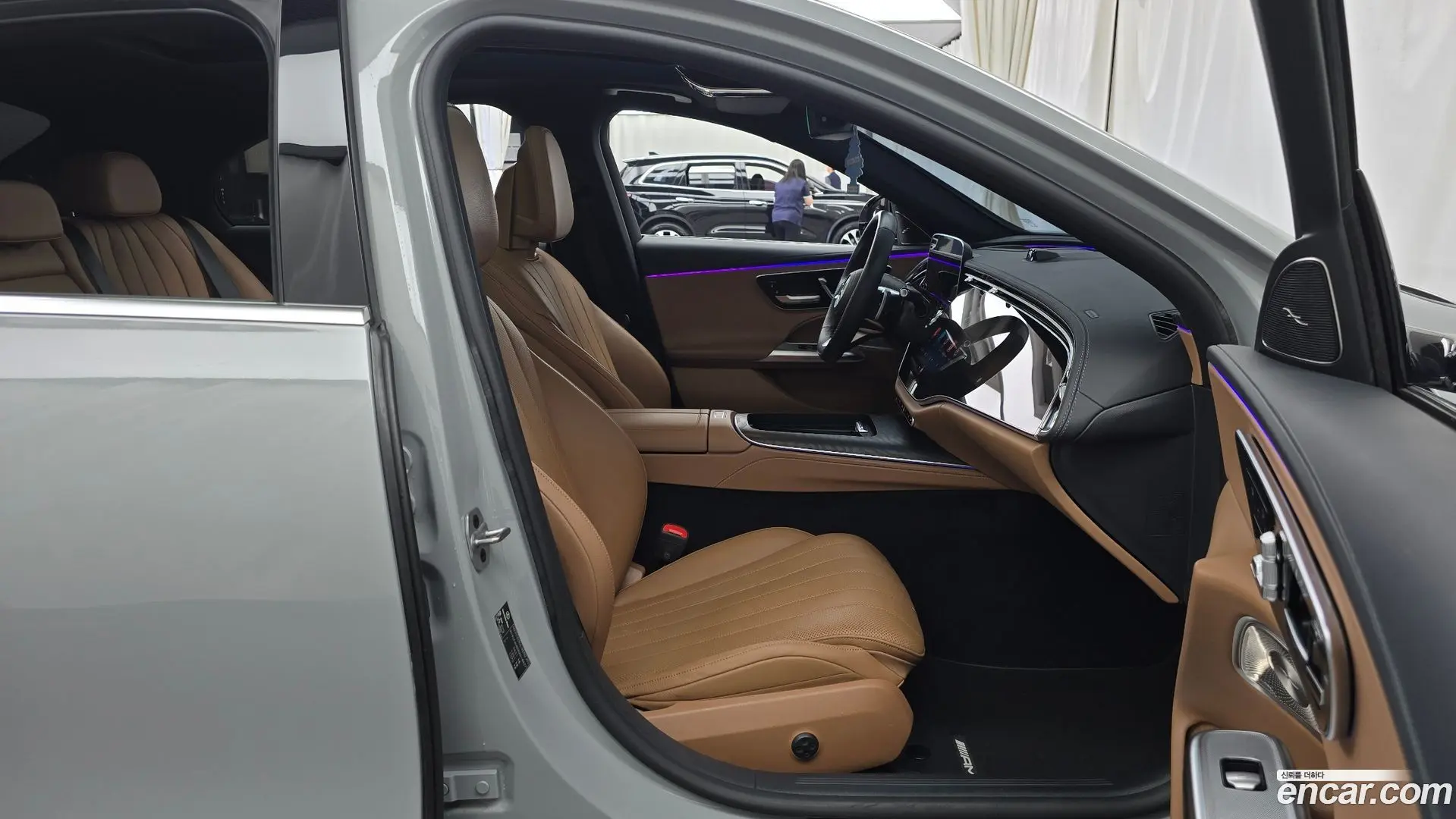 Mercedes-Benz E-Class E300 4MATIC AMG Line Premiere Special 2021