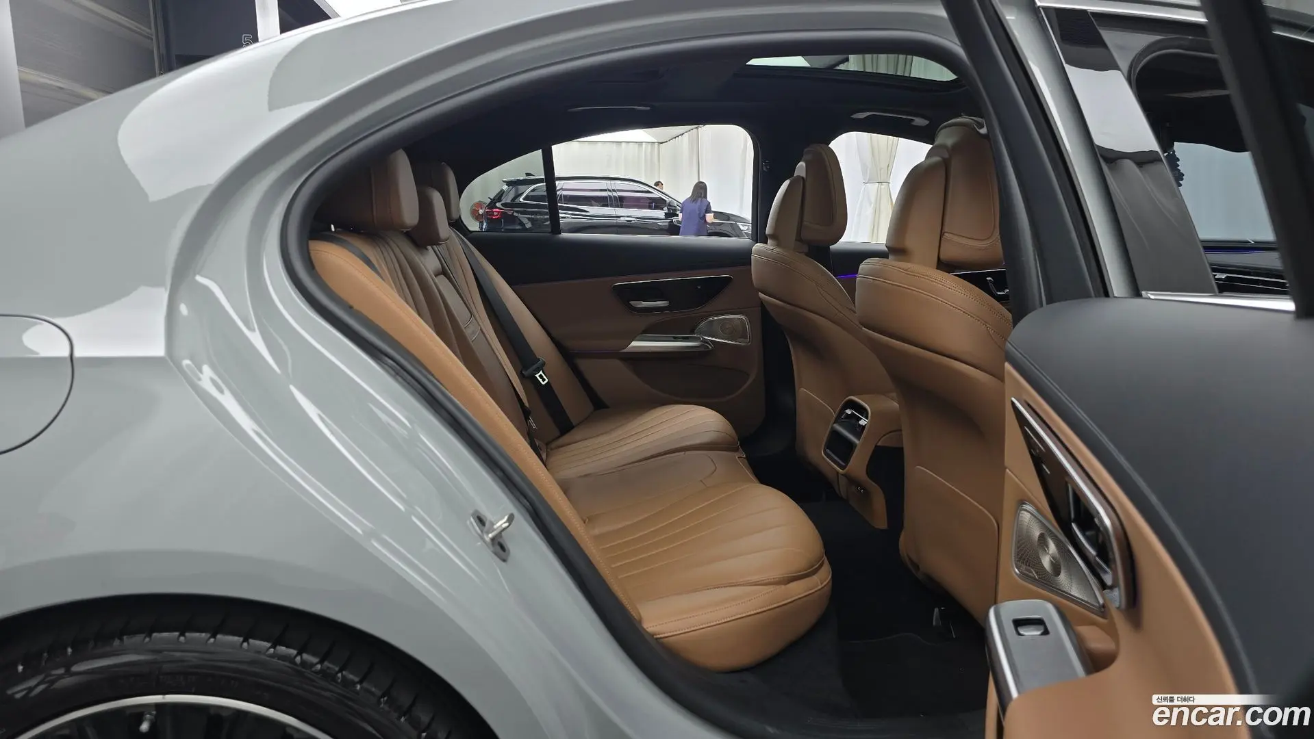 Mercedes-Benz E-Class E300 4MATIC AMG Line Premiere Special 2021
