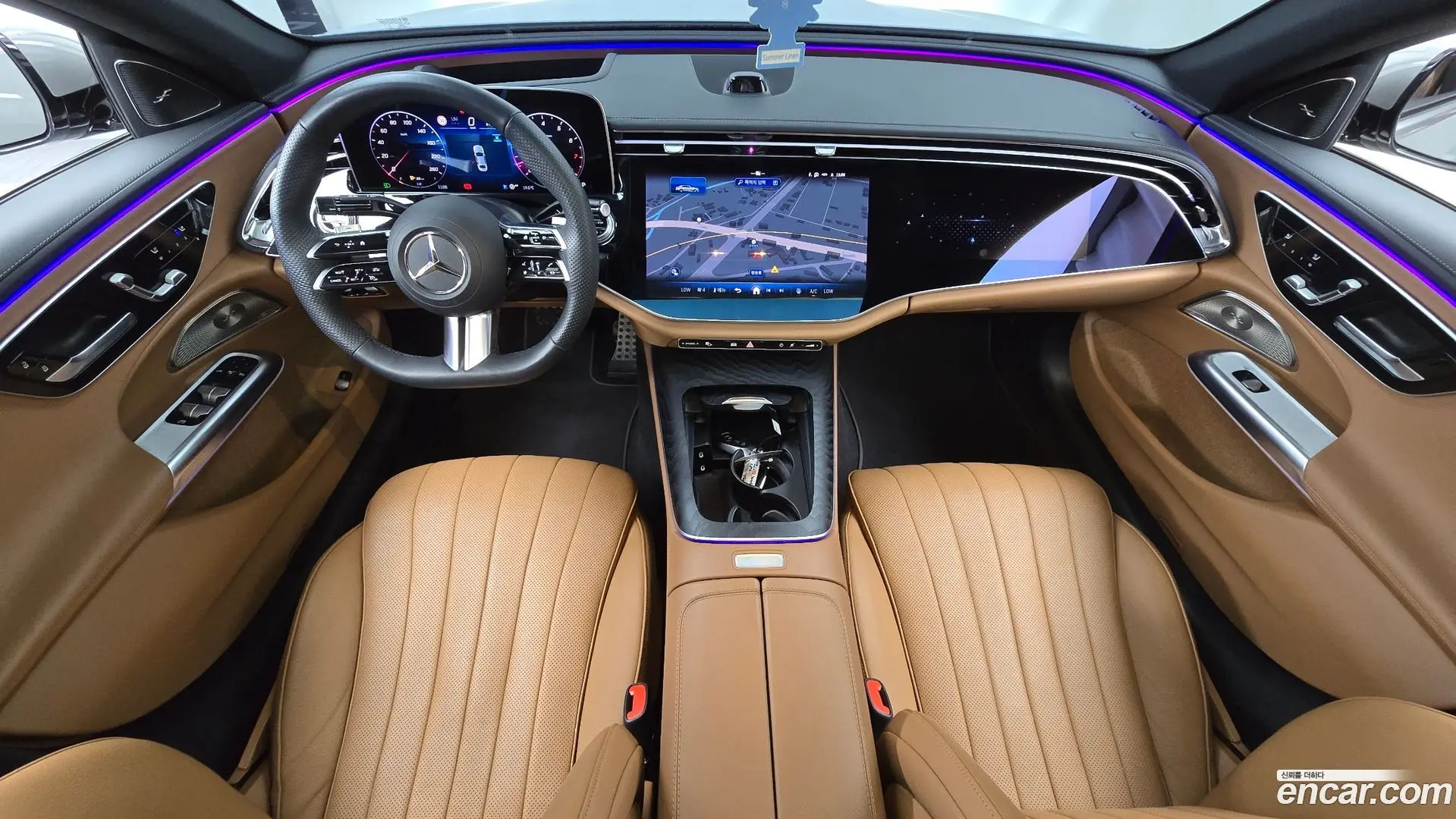 Mercedes-Benz E-Class E300 4MATIC AMG Line Premiere Special 2021