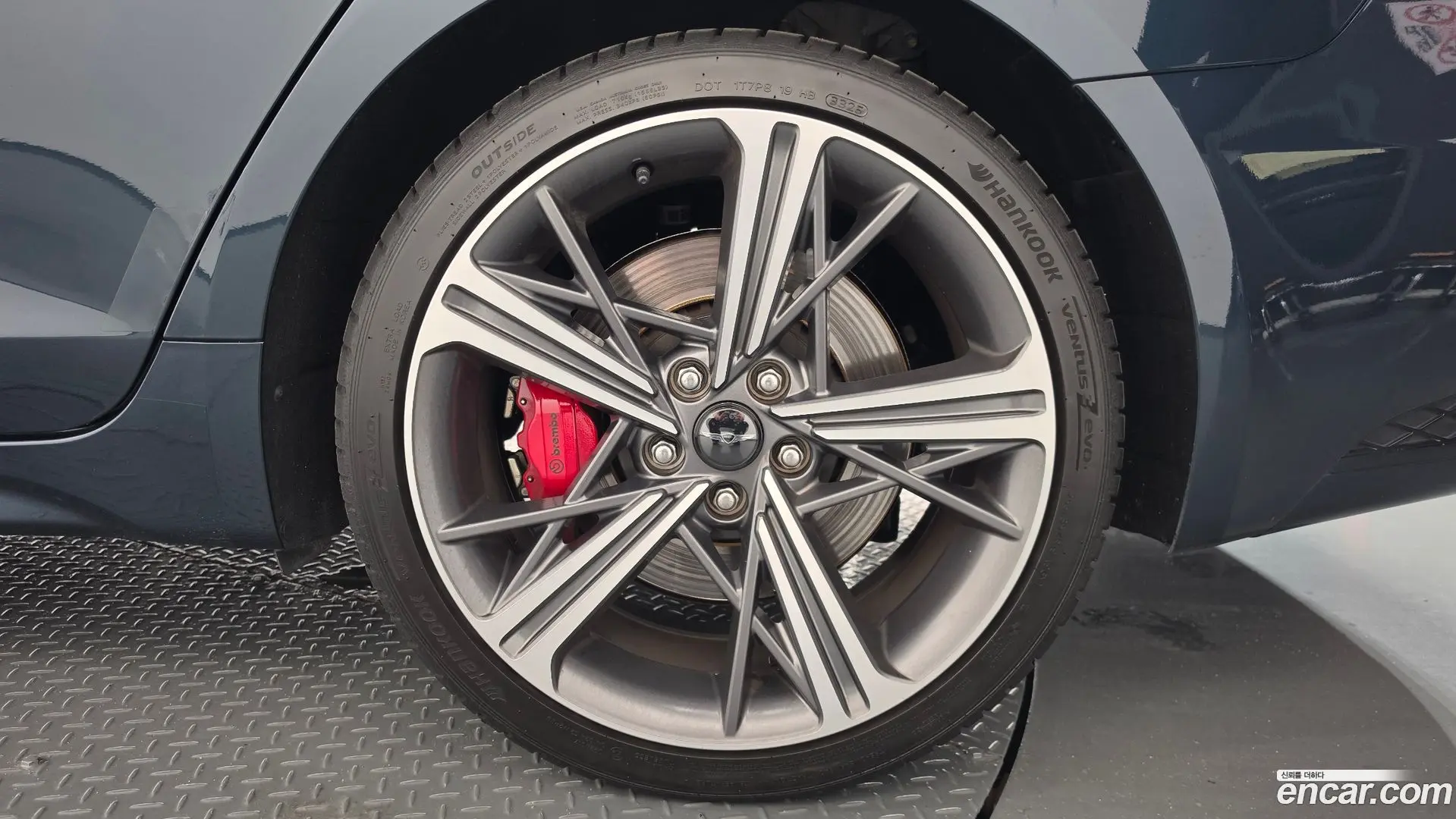 Genesis G70 Gasoline 3.3T 2WD 2018