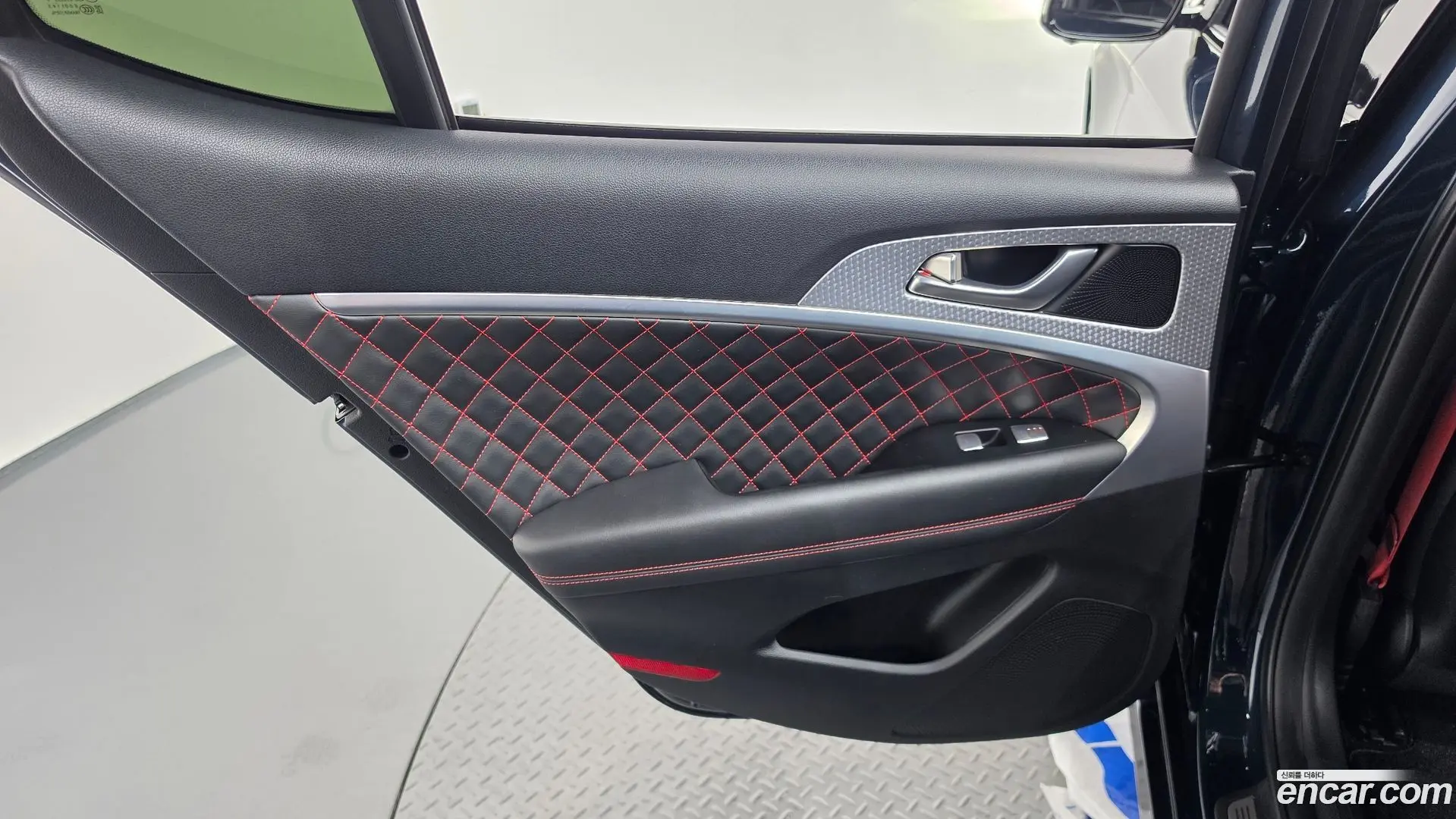 Genesis G70 Gasoline 3.3T 2WD 2018