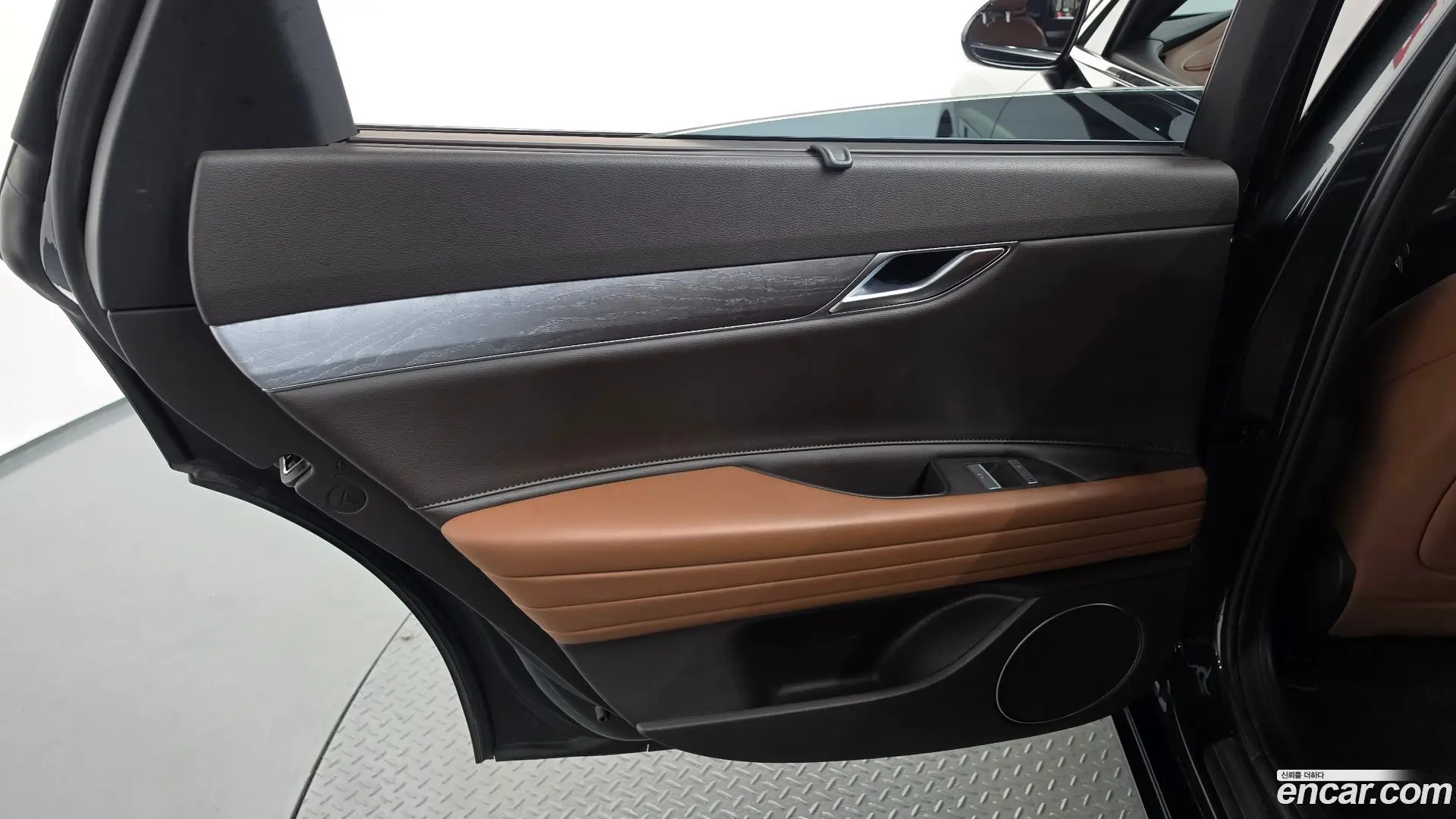 Genesis G80 Gasoline 2.5 Turbo 2WD
