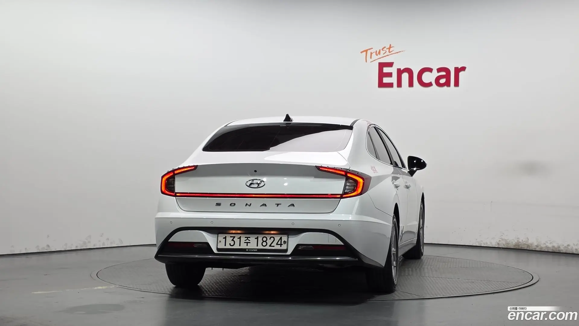 Hyundai Sonata 2.0 LPG(rental car)