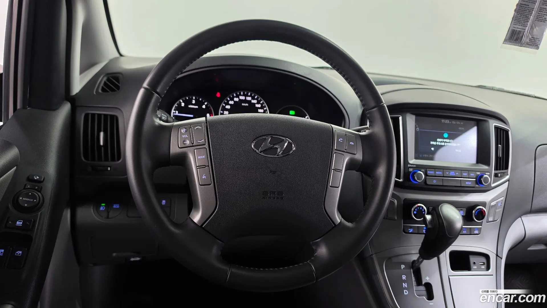 Hyundai Starex Van 3-Seater