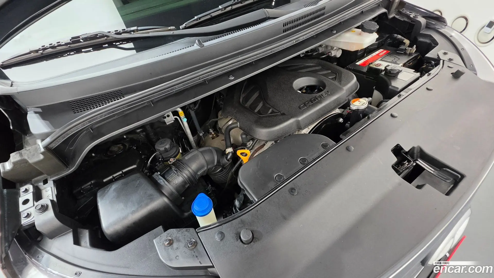 Hyundai Starex Van 3-Seater