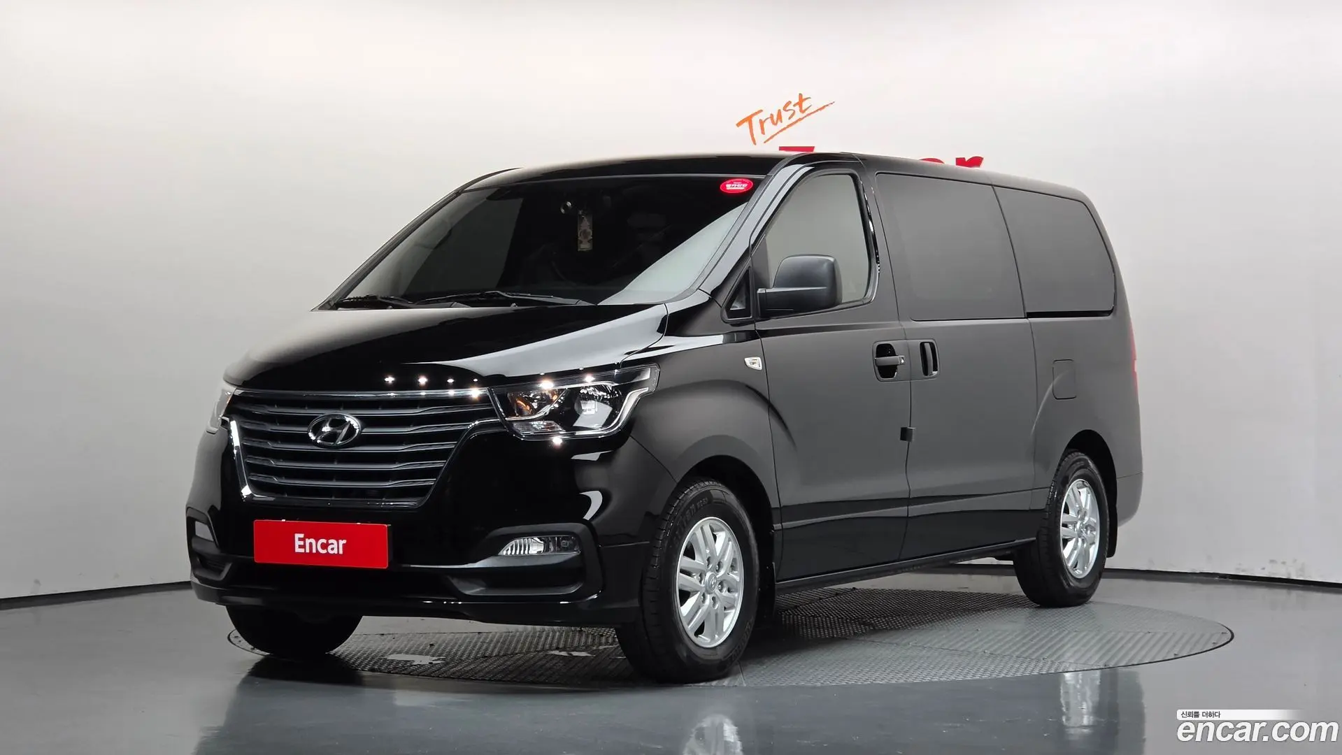 Hyundai Starex Van 3-Seater